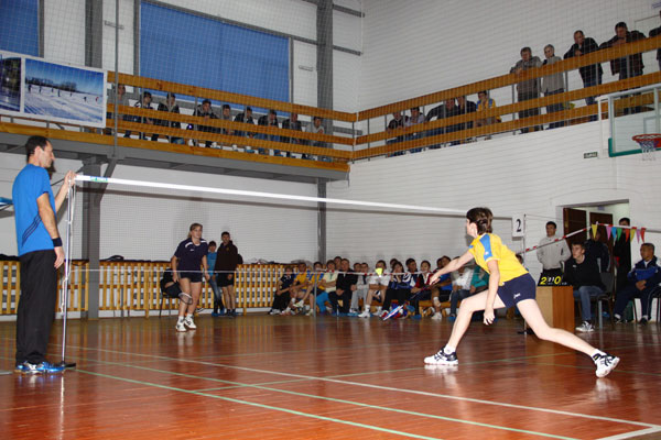 Игра за 1 место. На площадке А. Наумова (''Конденсат-Уральск'') и Н. Толкачева (''Конденсат-Аксай'') Игра за 1 место. На площадке А. Наумова (''Конденсат-Уральск'') и Н. Толкачева (''Конденсат-Аксай'')