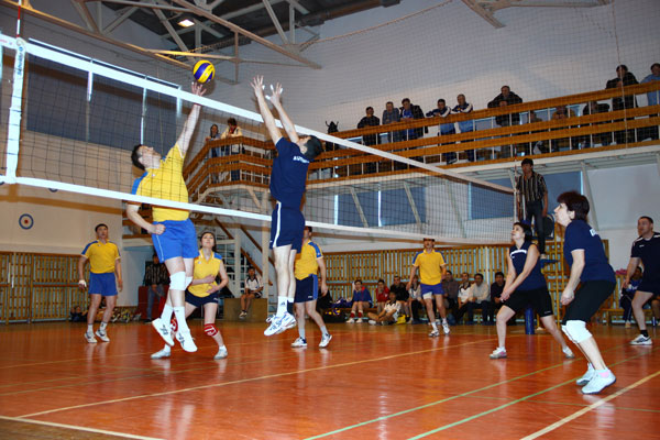 Финальная игра между командами ''Конденсат-Аксай'' и ''Конденсат-Уральск'' Финальная игра между командами ''Конденсат-Аксай'' и ''Конденсат-Уральск''