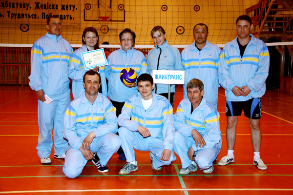 Фото на память команды ''Жаиктранс'' Фото на память команды ''Жаиктранс''